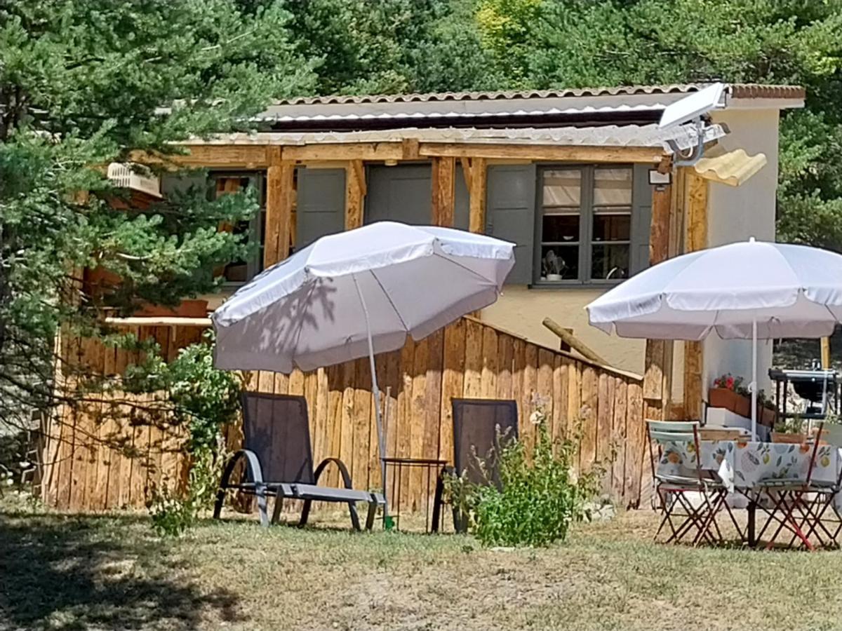 Petit Studio Dans La Prairie Saint-Auban  Exterior foto